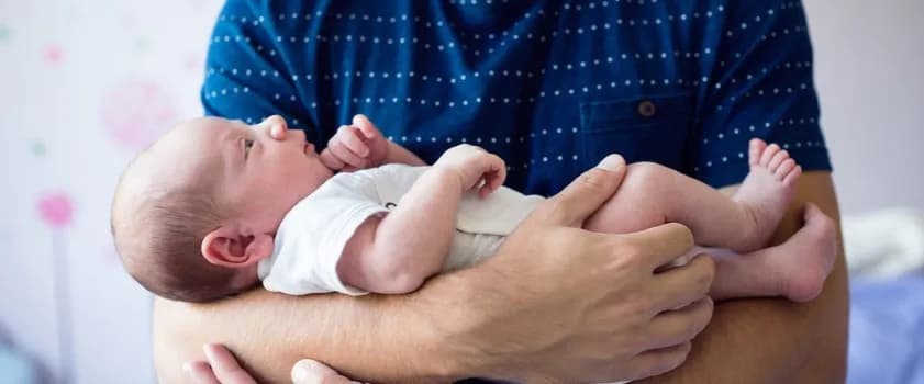 Jak trzymać dziecko do karmienia, aby uniknąć bólu i stresu